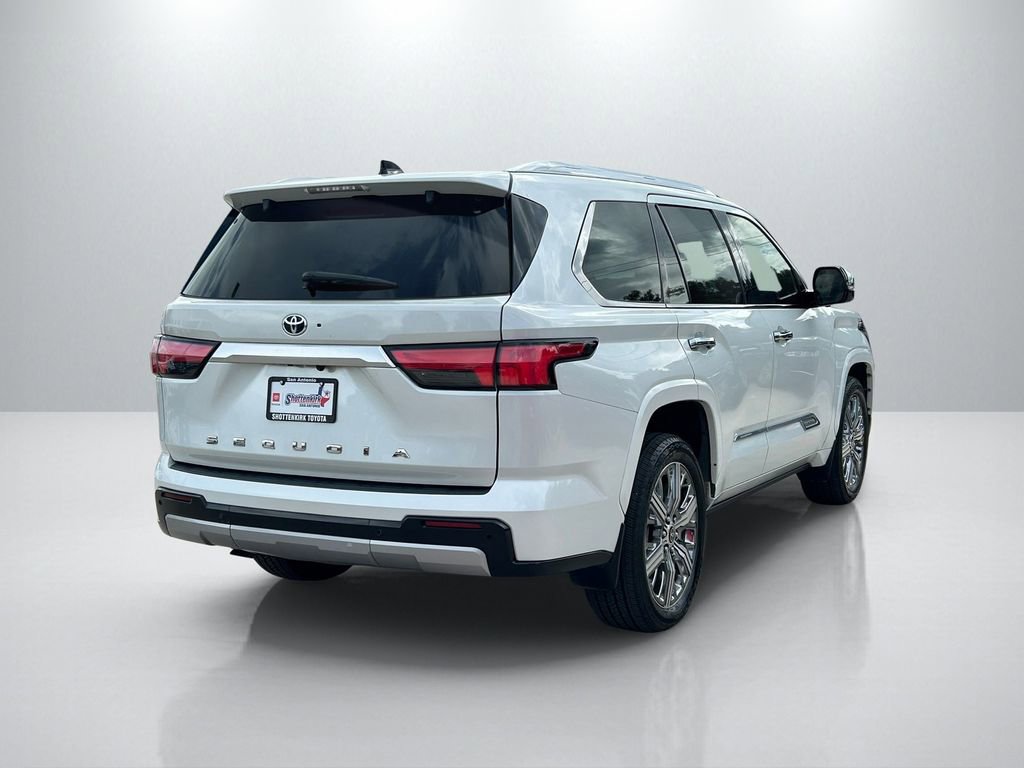 Used 2023 Toyota Sequoia Capstone RWD image 5
