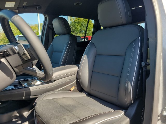 Used 2025 Buick Enclave Preferred FWD image 15