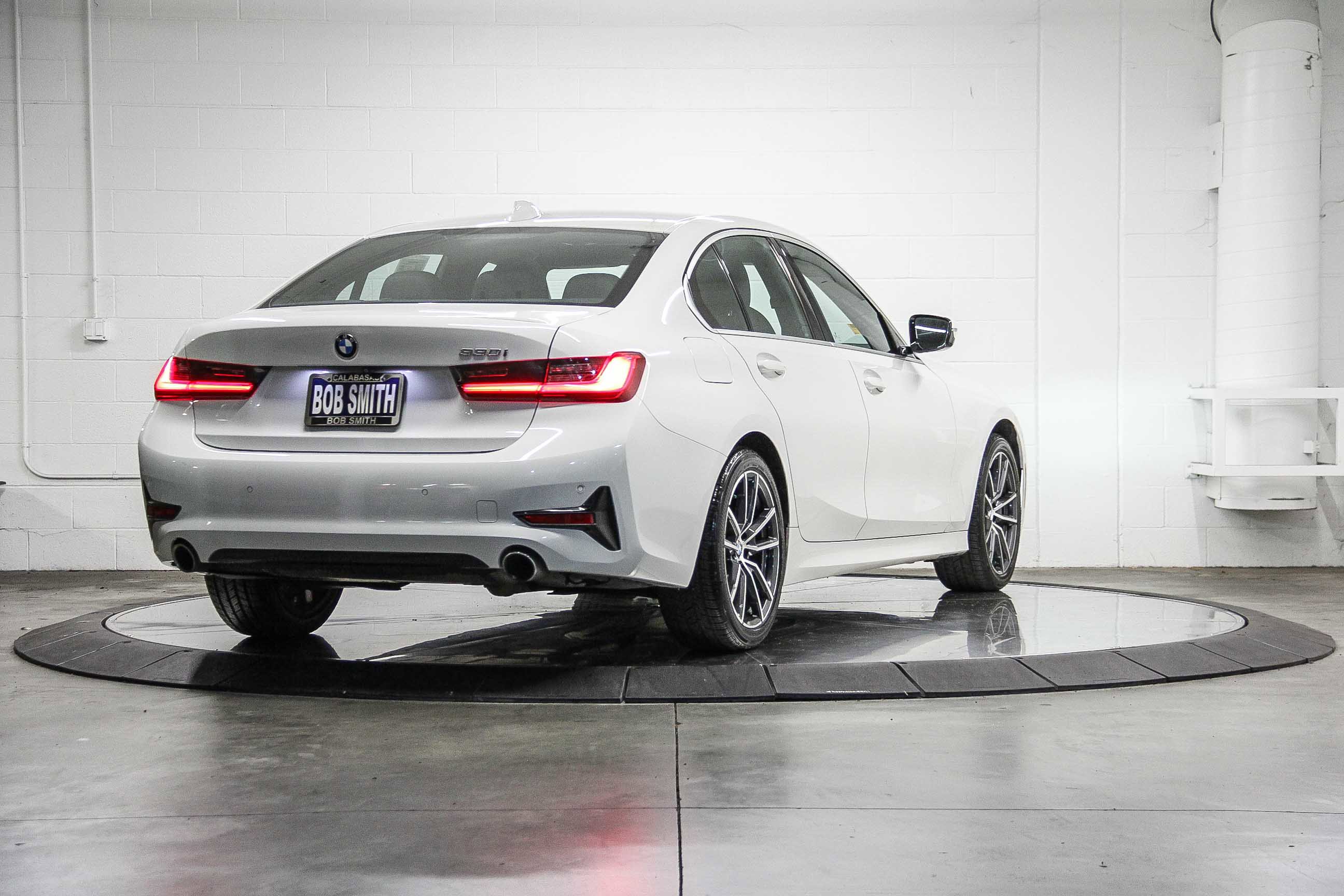 Used 2021 BMW 330i Sedan w/ Convenience Package image 6