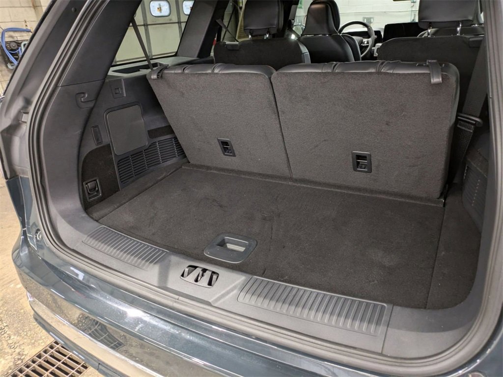 Certified 2025 Lincoln Aviator Black Label image 29