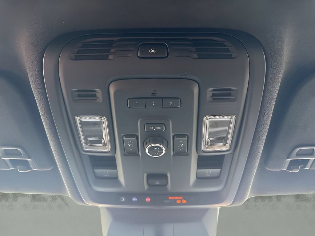 Used 2023 Cadillac Escalade Sport Platinum AWD/4WD image 32