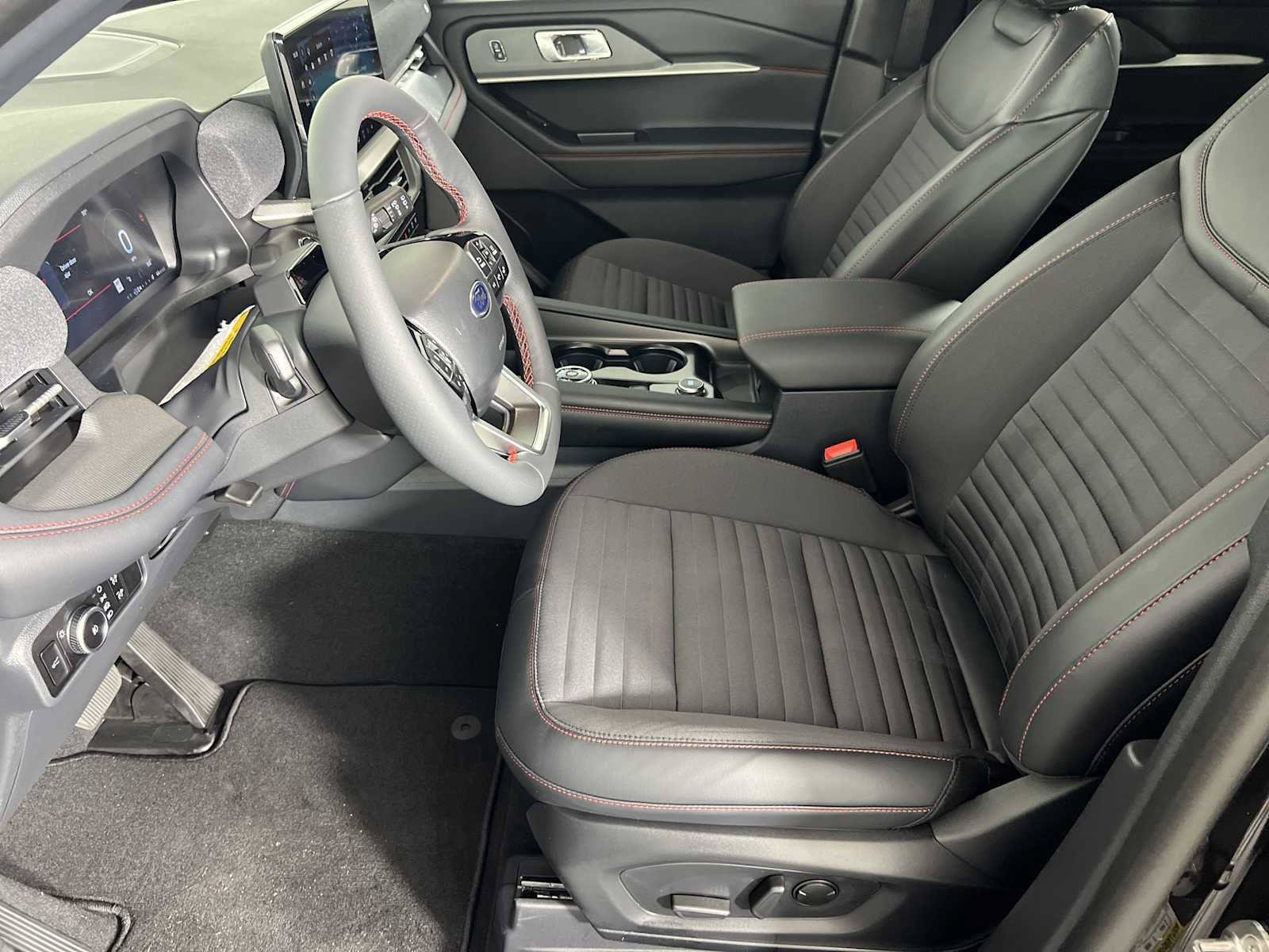 New 2026 Ford Explorer ST-Line RWD image 8