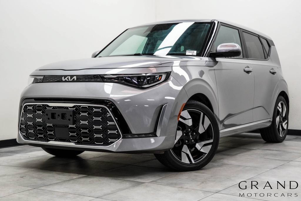 Used 2023 Kia Soul GT-Line w/ GT-Line Technology Package FWD image 1