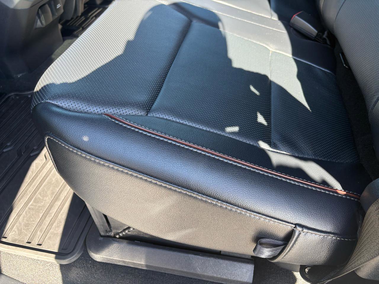 Used 2023 Ford F350 Lariat w/ Lariat Ultimate Package image 46