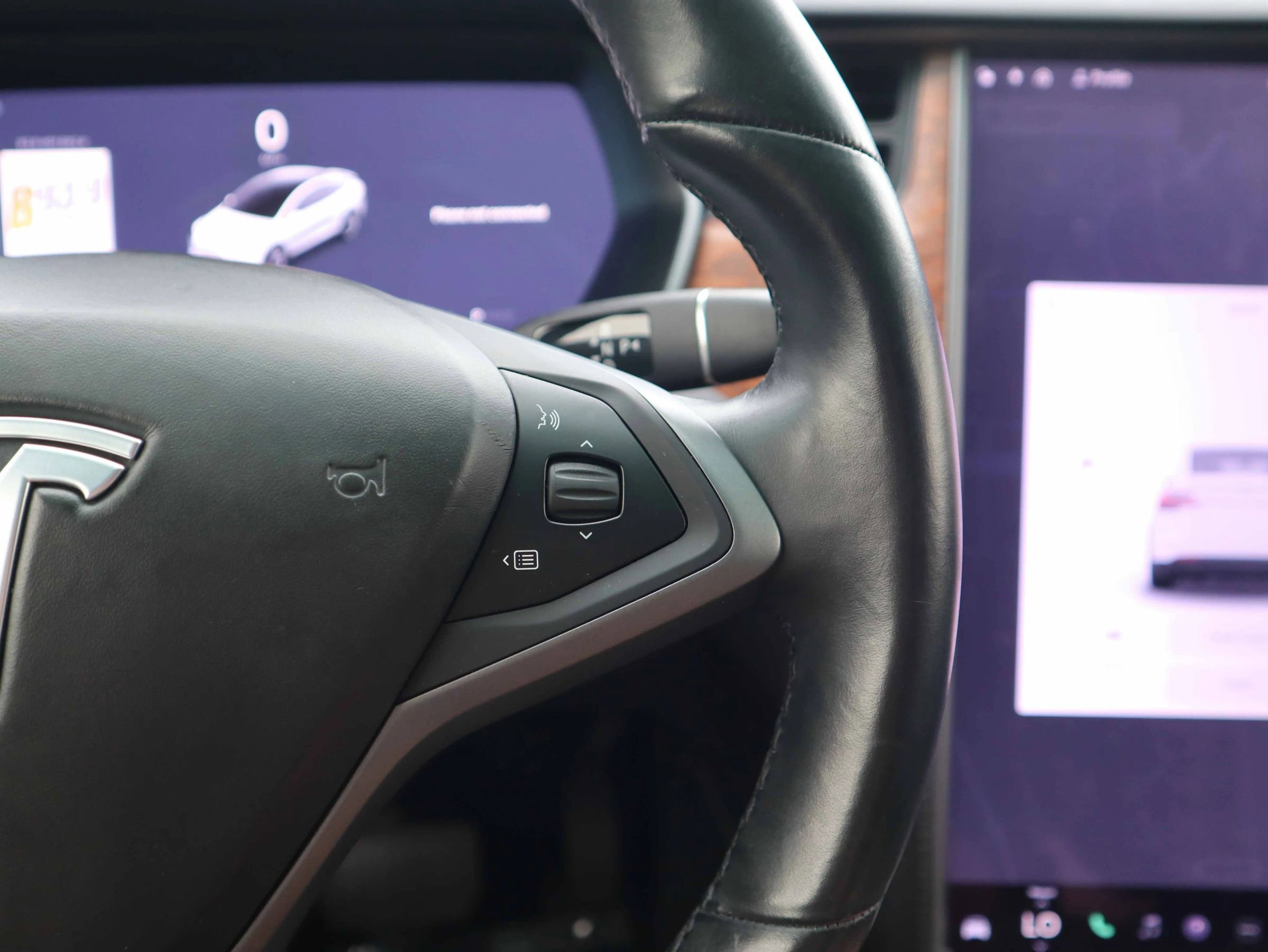 Used 2020 Tesla Model X Long Range AWD/4WD image 18