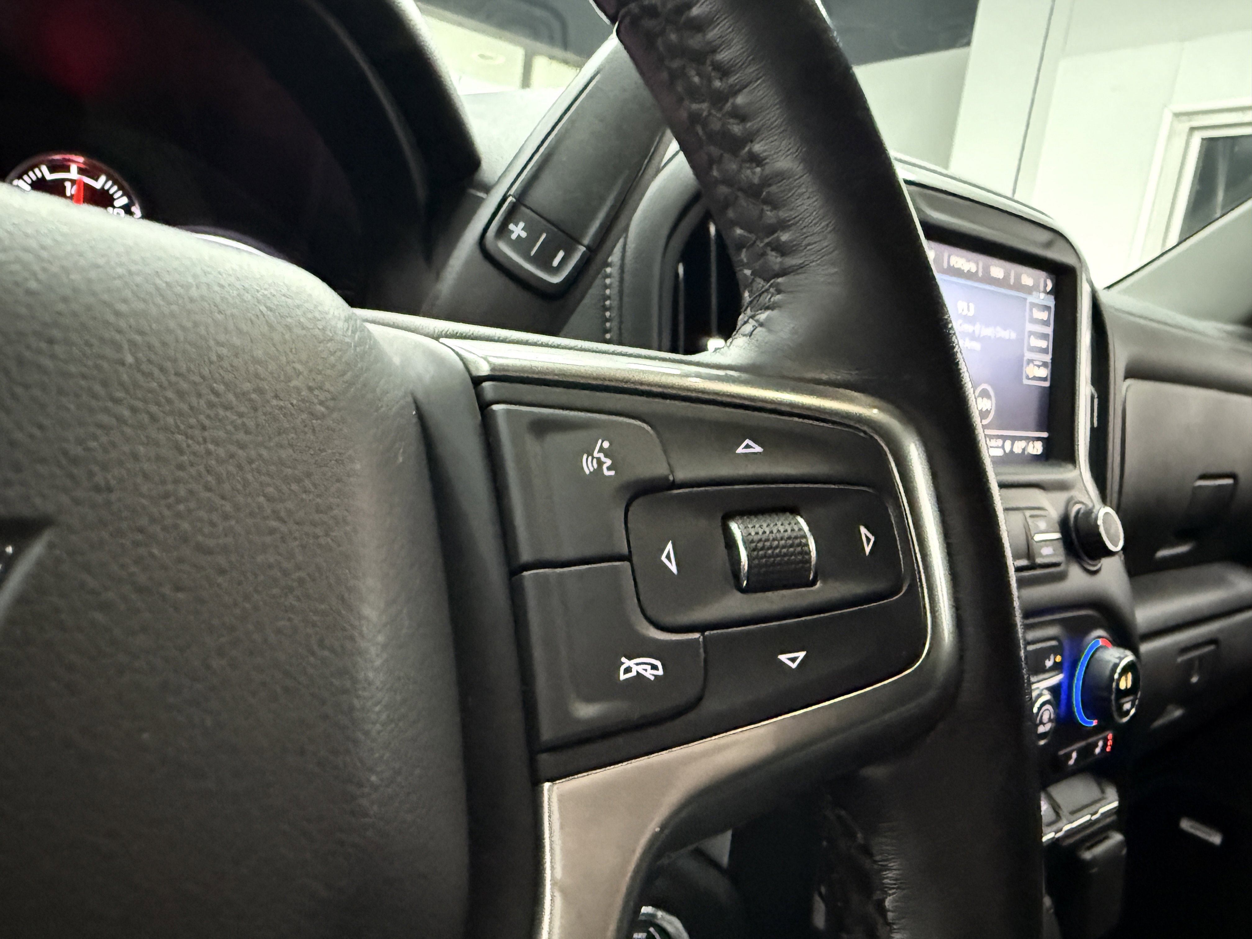 Used 2021 Chevrolet Silverado 1500 RST w/ Rally Edition image 16