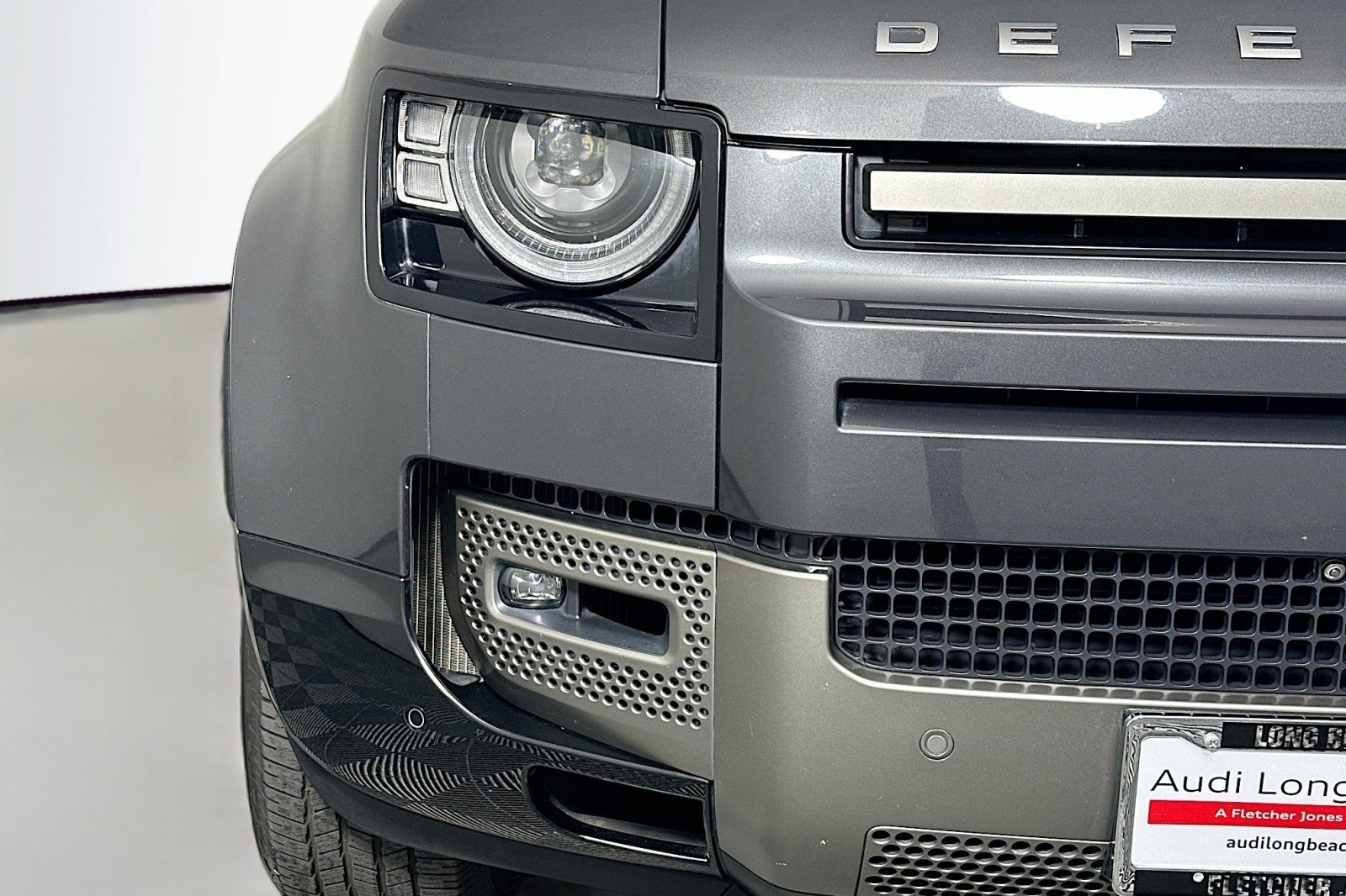 Used 2022 Land Rover Defender 90 X-Dynamic HSE AWD/4WD image 15