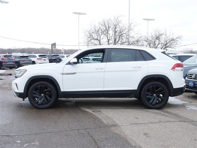 Certified 2023 Volkswagen Atlas Cross Sport SE image 4