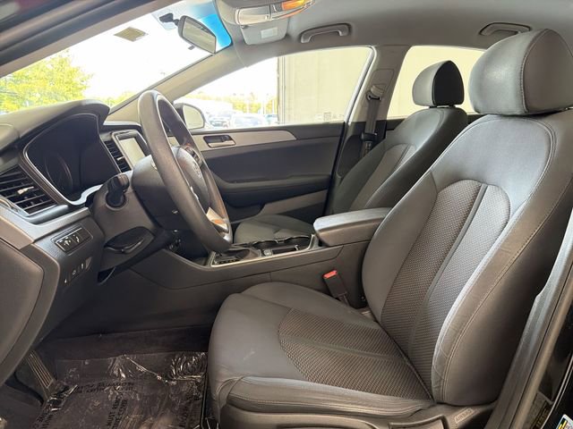 Used 2018 Hyundai Sonata SE FWD image 19
