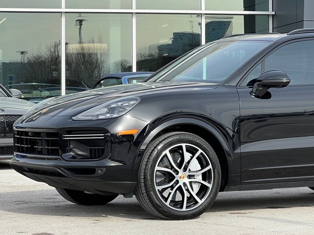 Used 2021 Porsche Cayenne Turbo image 7