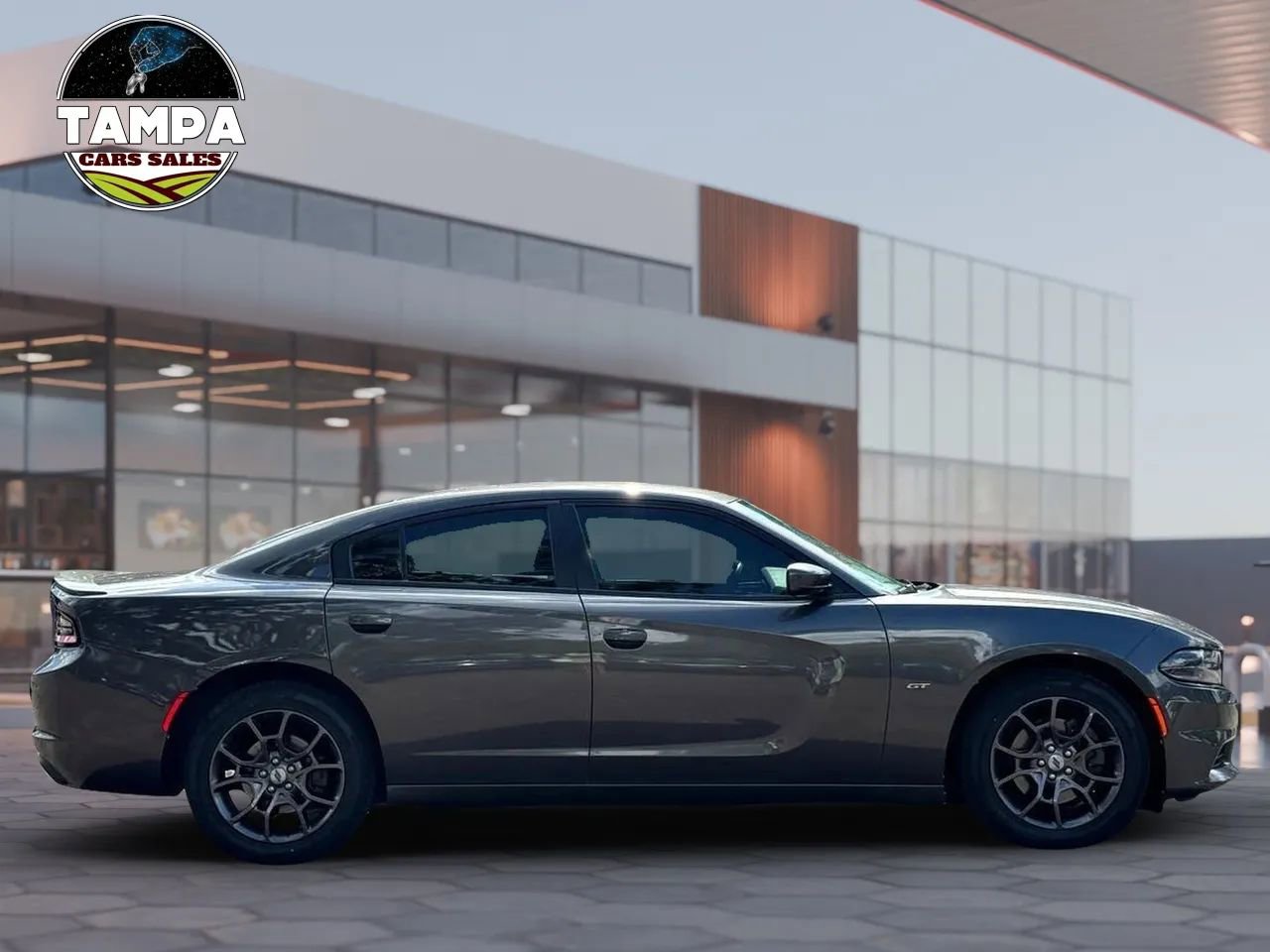 Used 2018 Dodge Charger GT image 4