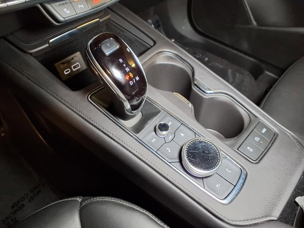 Certified 2023 Cadillac XT4 Premium Luxury w/ Driver Assist Package image 7