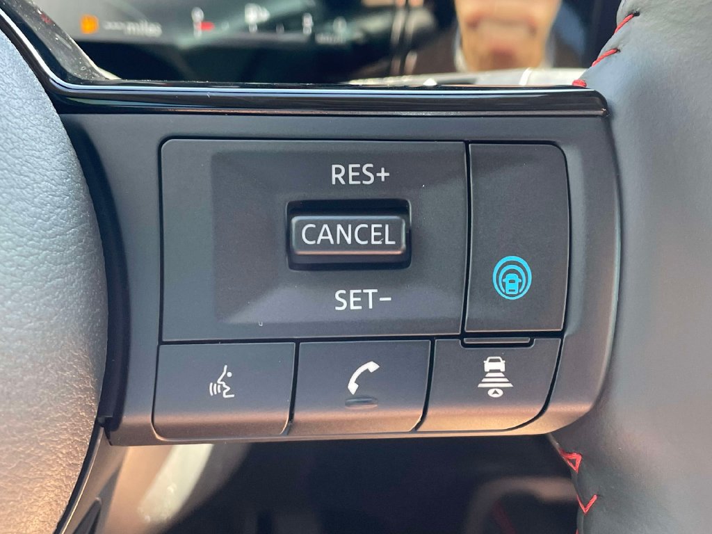 New 2027 Nissan Kicks SR w/ SR Premium Package AWD/4WD image 31