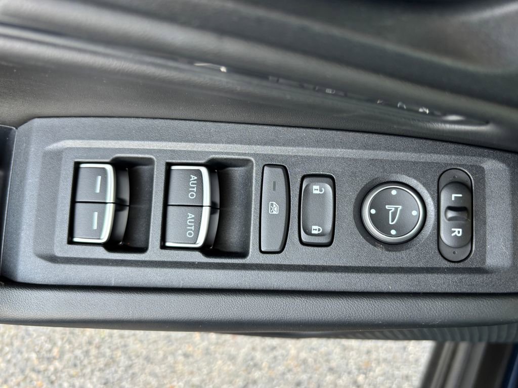 Used 2023 Honda Accord EX image 26