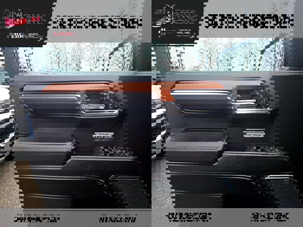 Used 2023 GMC Sierra 1500 Denali w/ Denali Reserve Package image 12