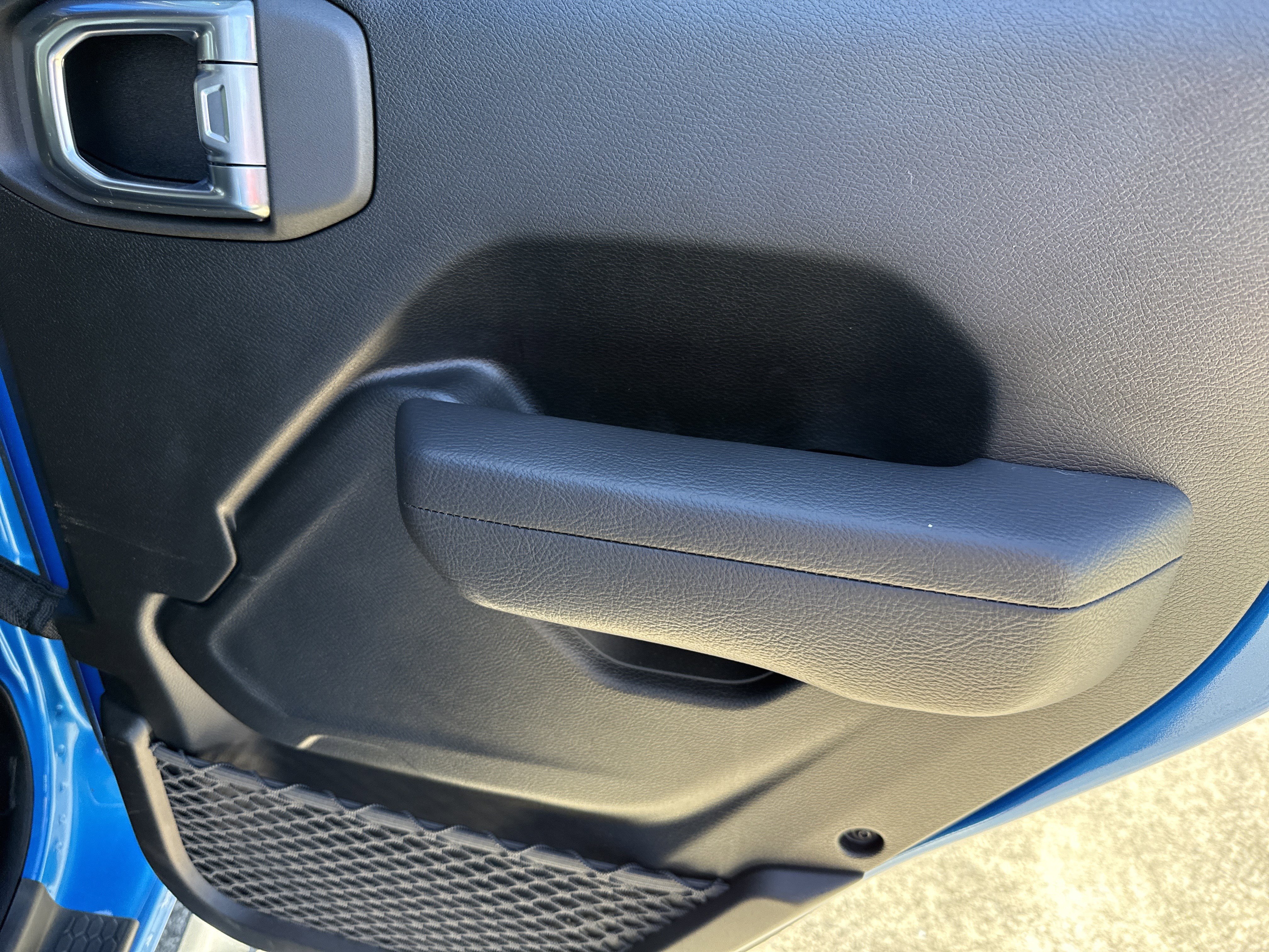 Used 2022 Jeep Wrangler Unlimited Rubicon w/ LED Lighting Group image 19