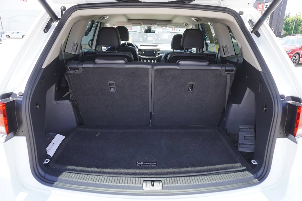 Used 2022 Volkswagen Atlas SEL R-Line AWD/4WD image 8