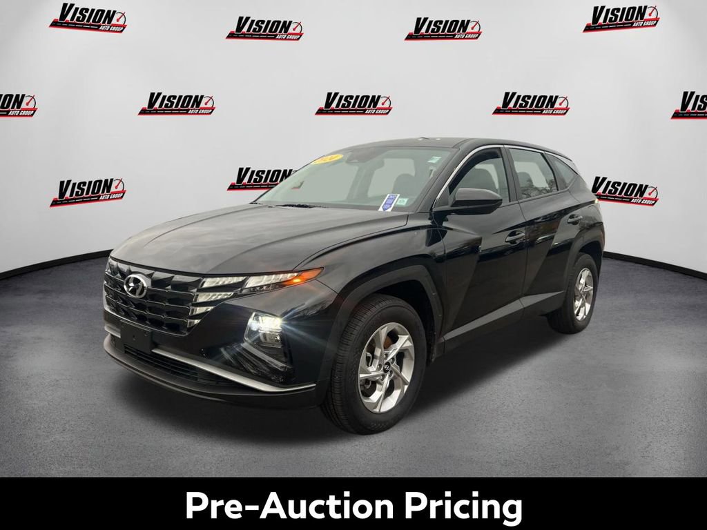 Certified 2024 Hyundai Tucson SE image 1