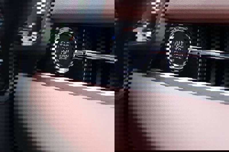 New 2025 Mitsubishi Outlander SEL image 15