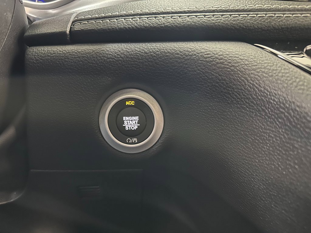 New 2026 Chrysler Pacifica Select w/ S Appearance Package image 20