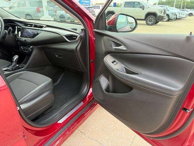 Used 2021 Buick Encore GX Select w/ Sport Touring Package FWD image 22