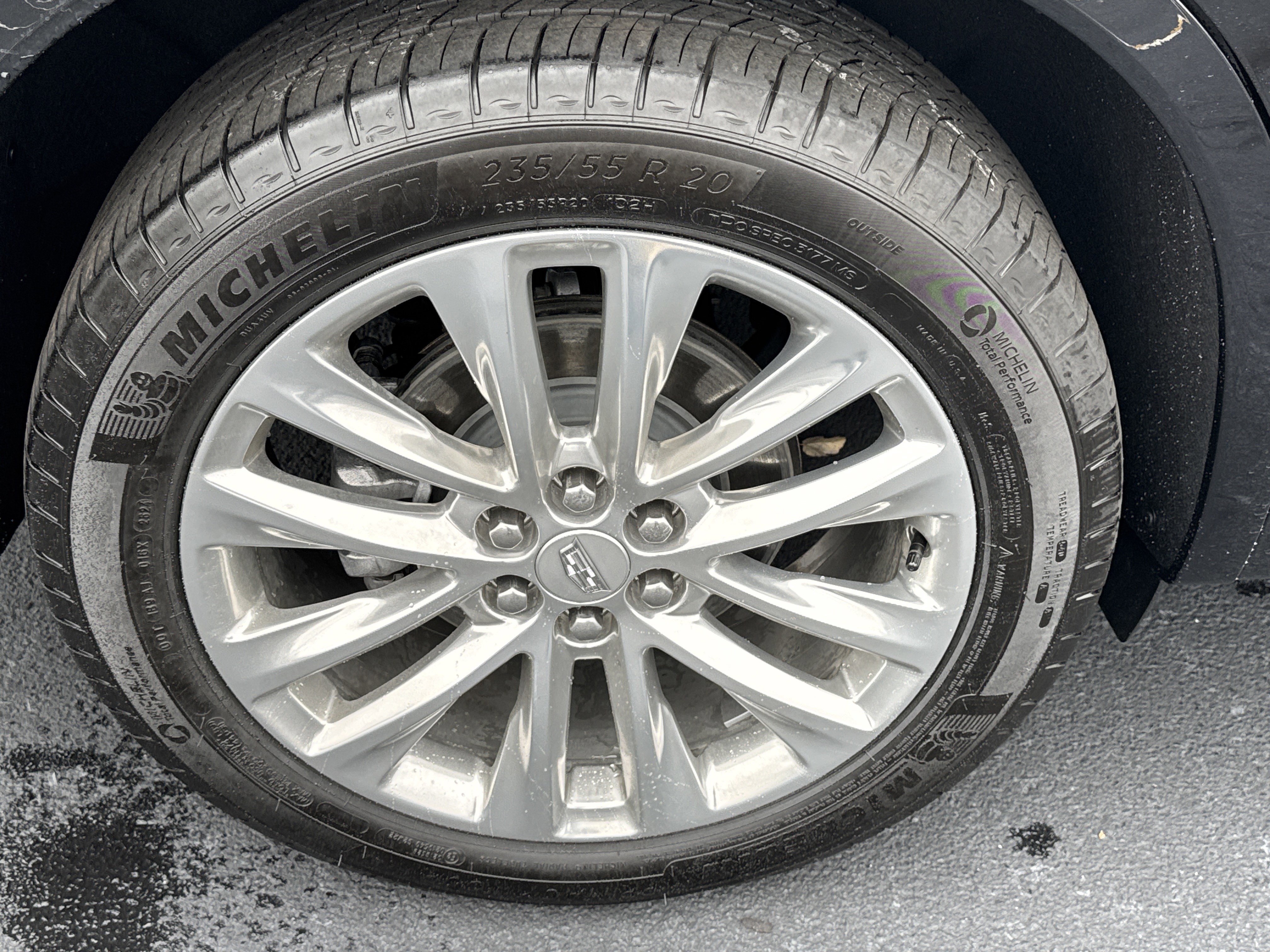 Used 2025 Cadillac XT6 Premium Luxury w/ Technology Package image 33