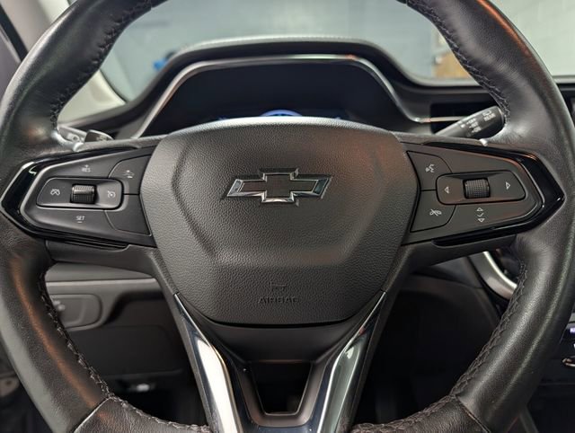 Used 2023 Chevrolet Bolt EUV Premier w/ Sun & Sound Package FWD image 21