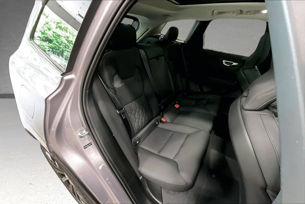 New 2026 Volvo XC60 B5 Plus w/ Protection Package Premier AWD/4WD image 10