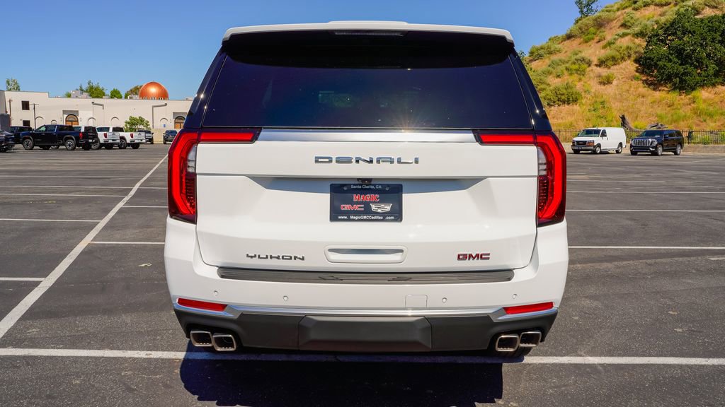 New 2026 GMC Yukon XL Denali w/ Denali Reserve Package image 8