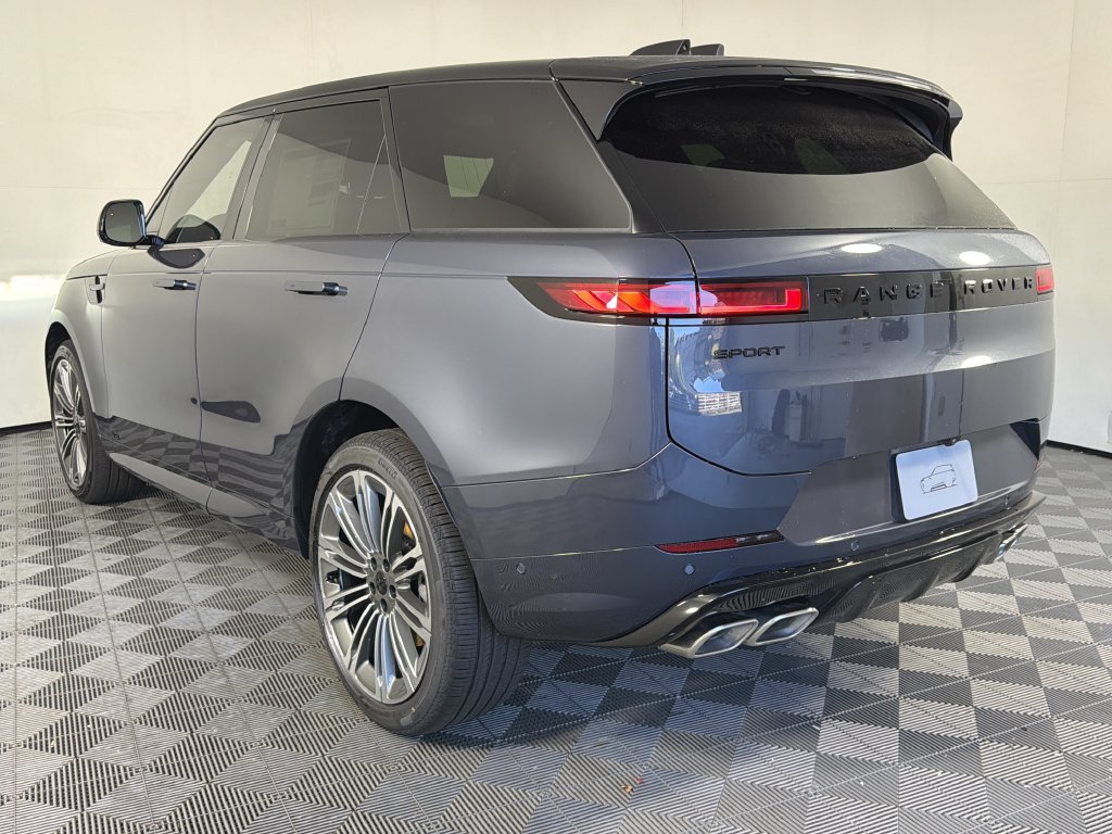 New 2027 Land Rover Range Rover Sport Dynamic SE AWD/4WD image 3