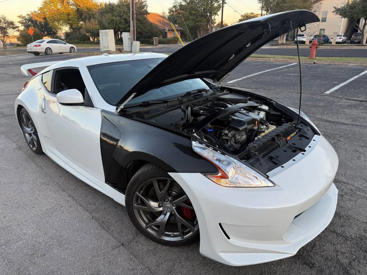 Used 2016 Nissan 370Z Coupe image 38