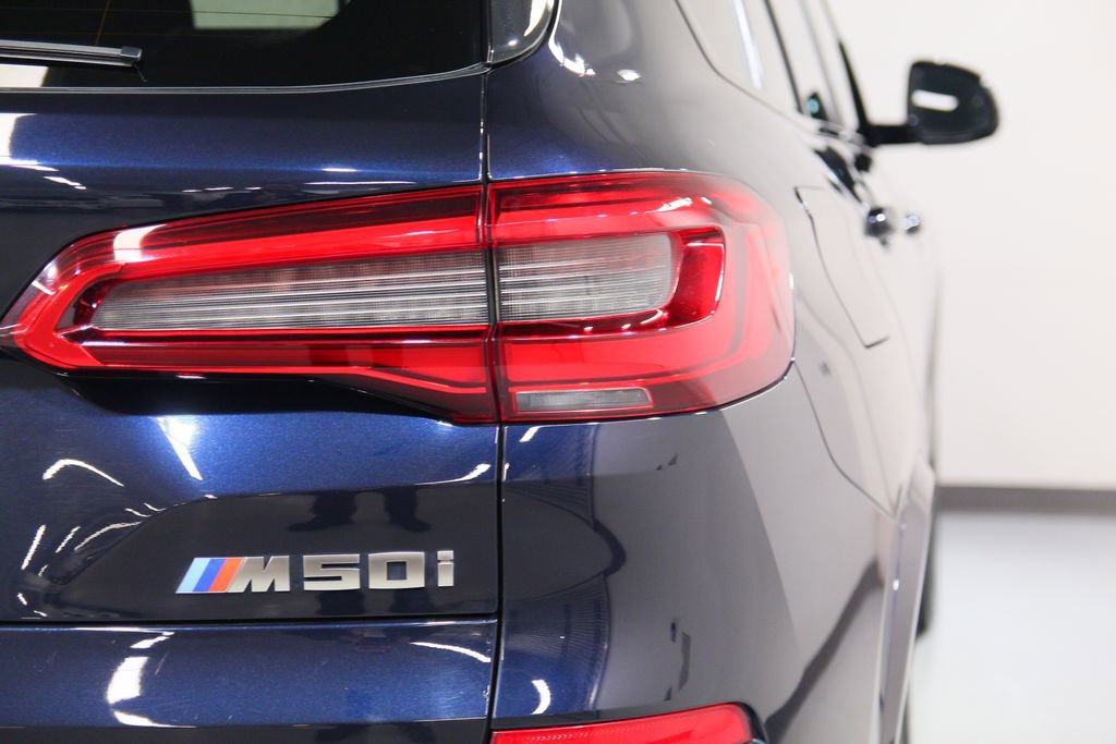 Used 2020 BMW X5 M50i w/ Premium Package AWD/4WD image 16