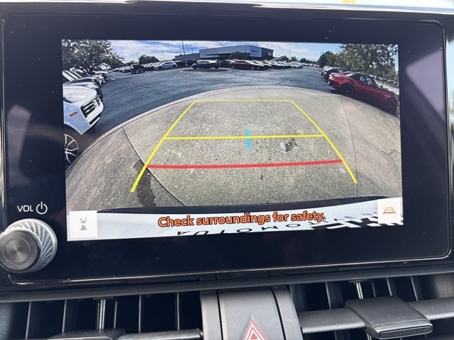 Used 2025 Toyota RAV4 XLE w/ Convenience Package FWD image 26