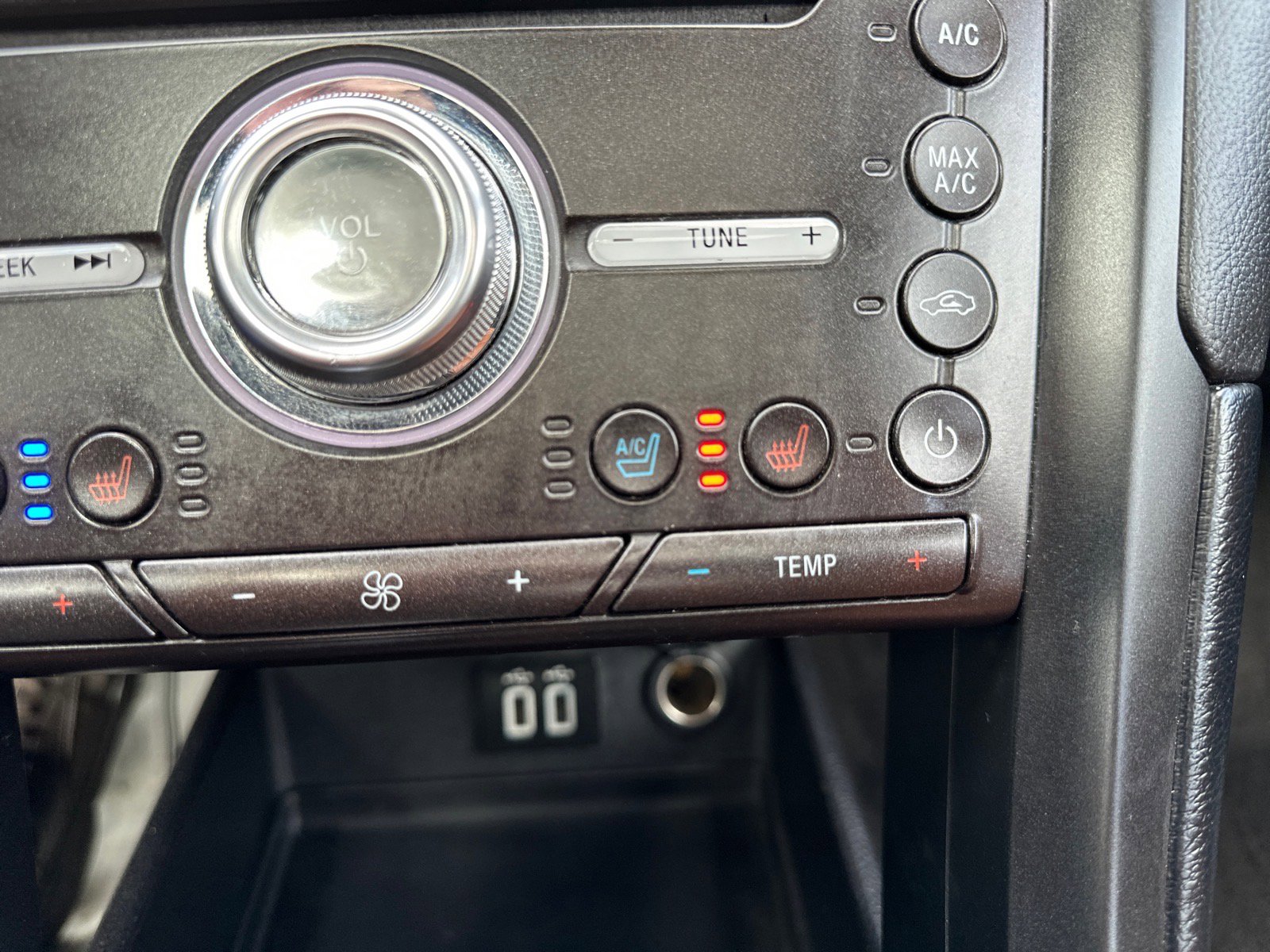 Used 2019 Ford Fusion Titanium FWD image 26
