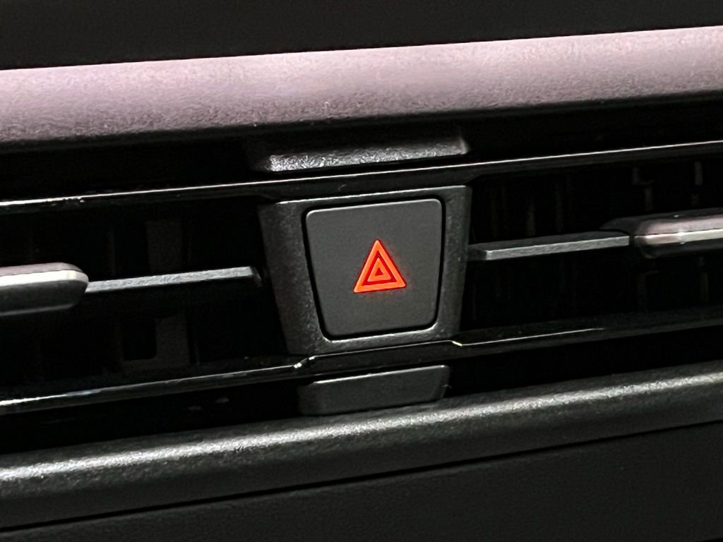 New 2026 Volkswagen Tiguan SE R-Line AWD/4WD image 11
