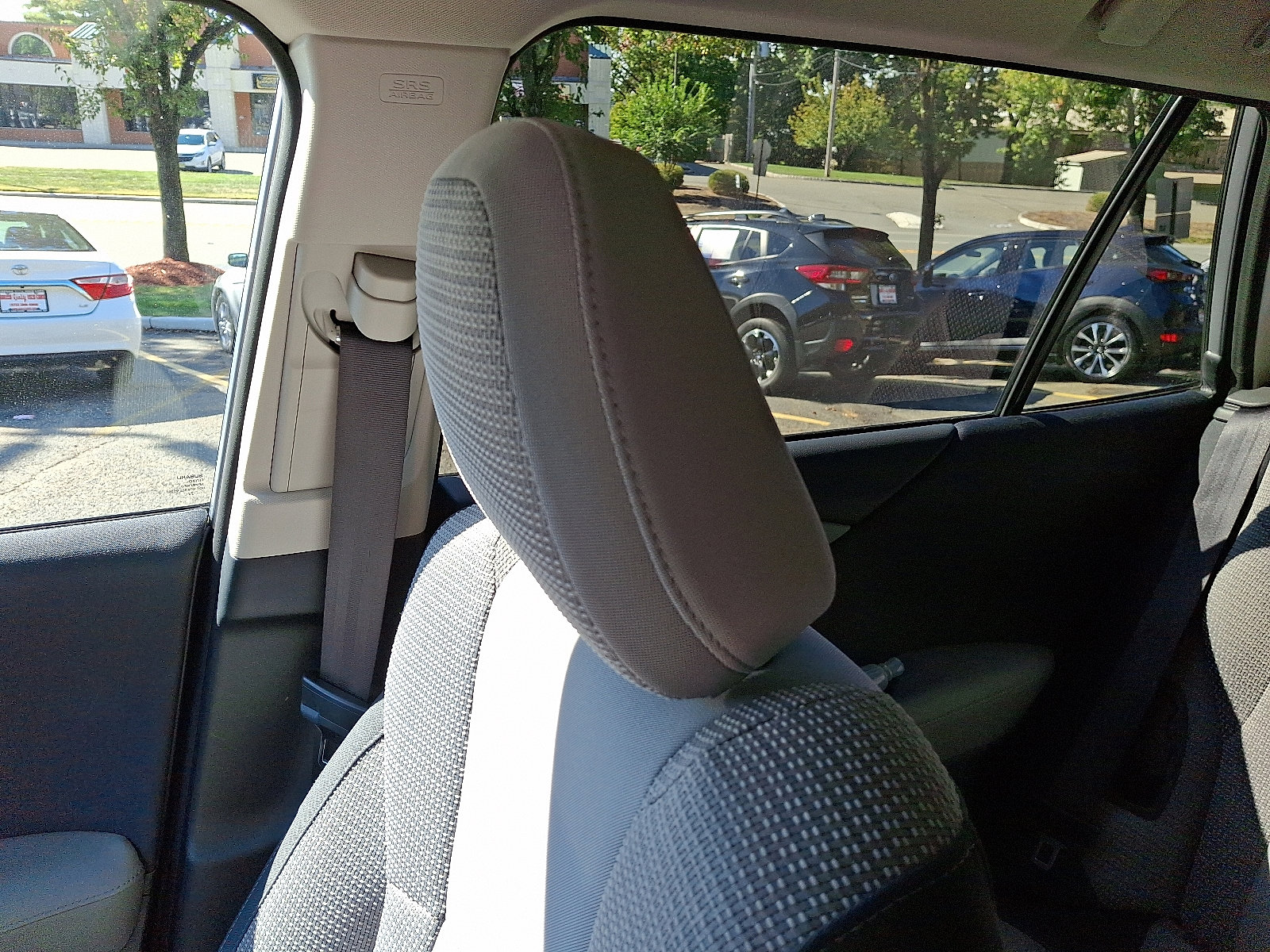 Used 2022 Subaru Outback Premium image 17