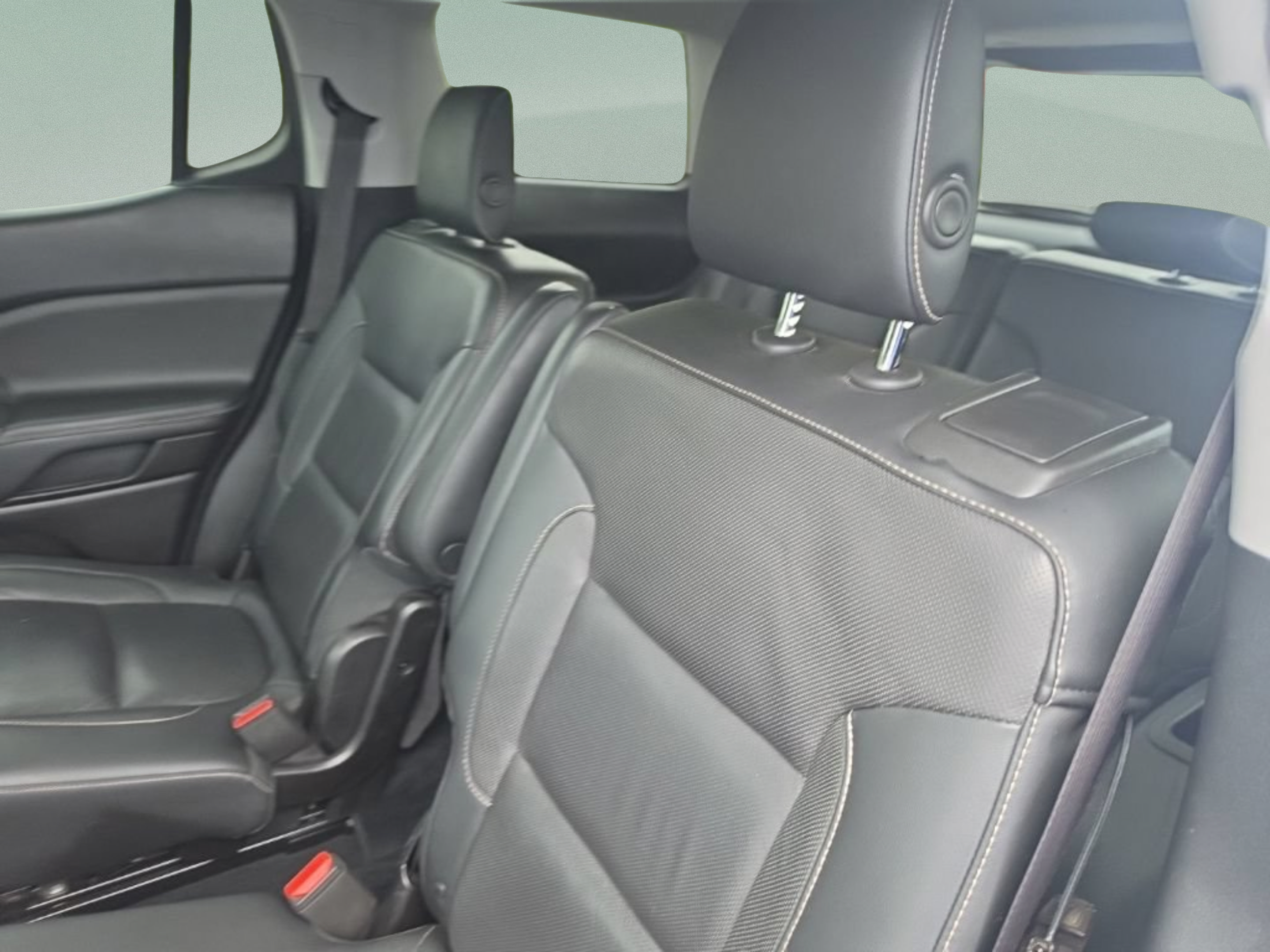 Used 2018 GMC Acadia SLT FWD image 29