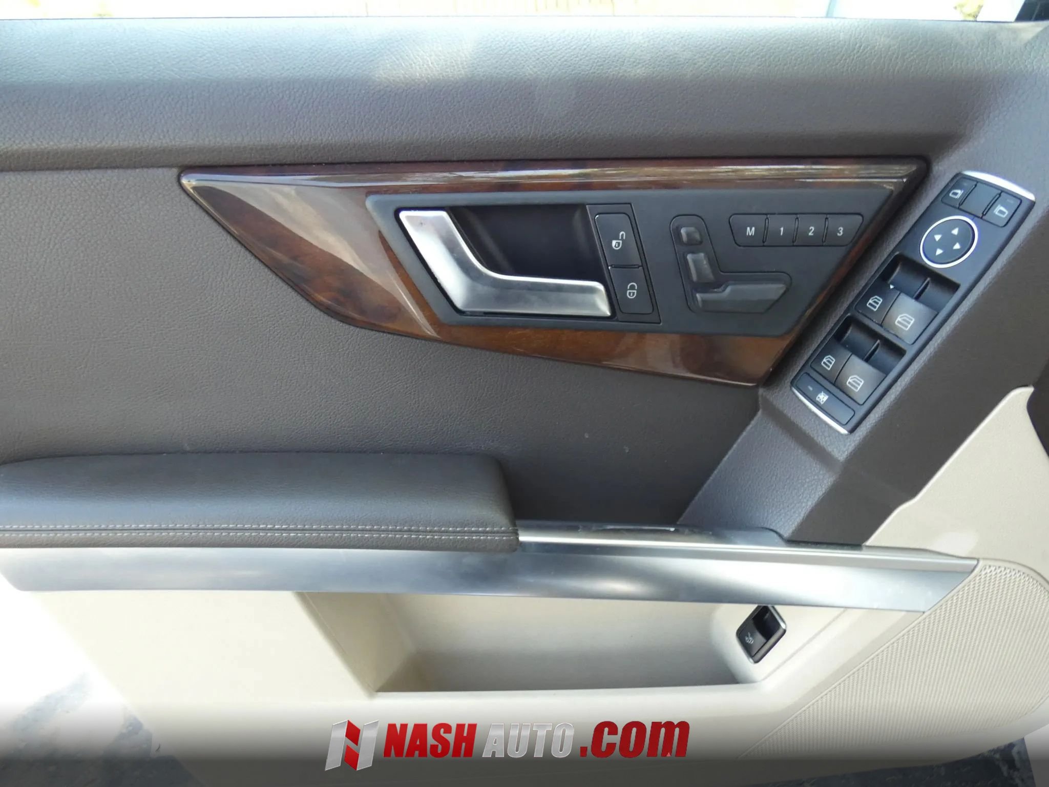 Used 2015 Mercedes-Benz GLK 350 2WD image 45