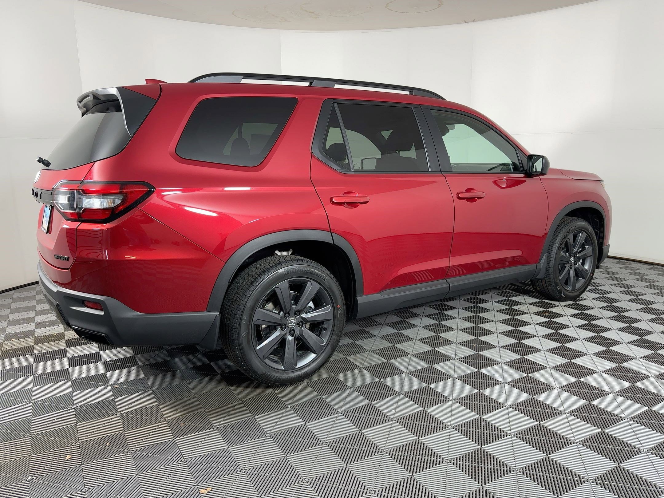 New 2026 Honda Pilot Sport image 7