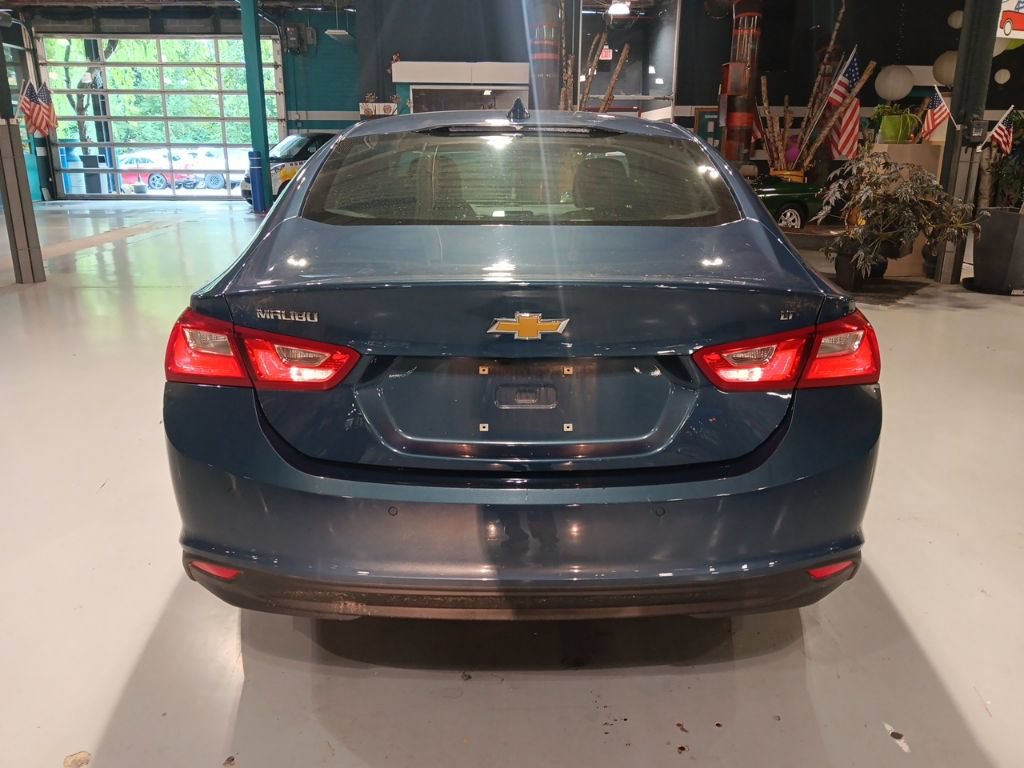Used 2025 Chevrolet Malibu LT FWD image 7