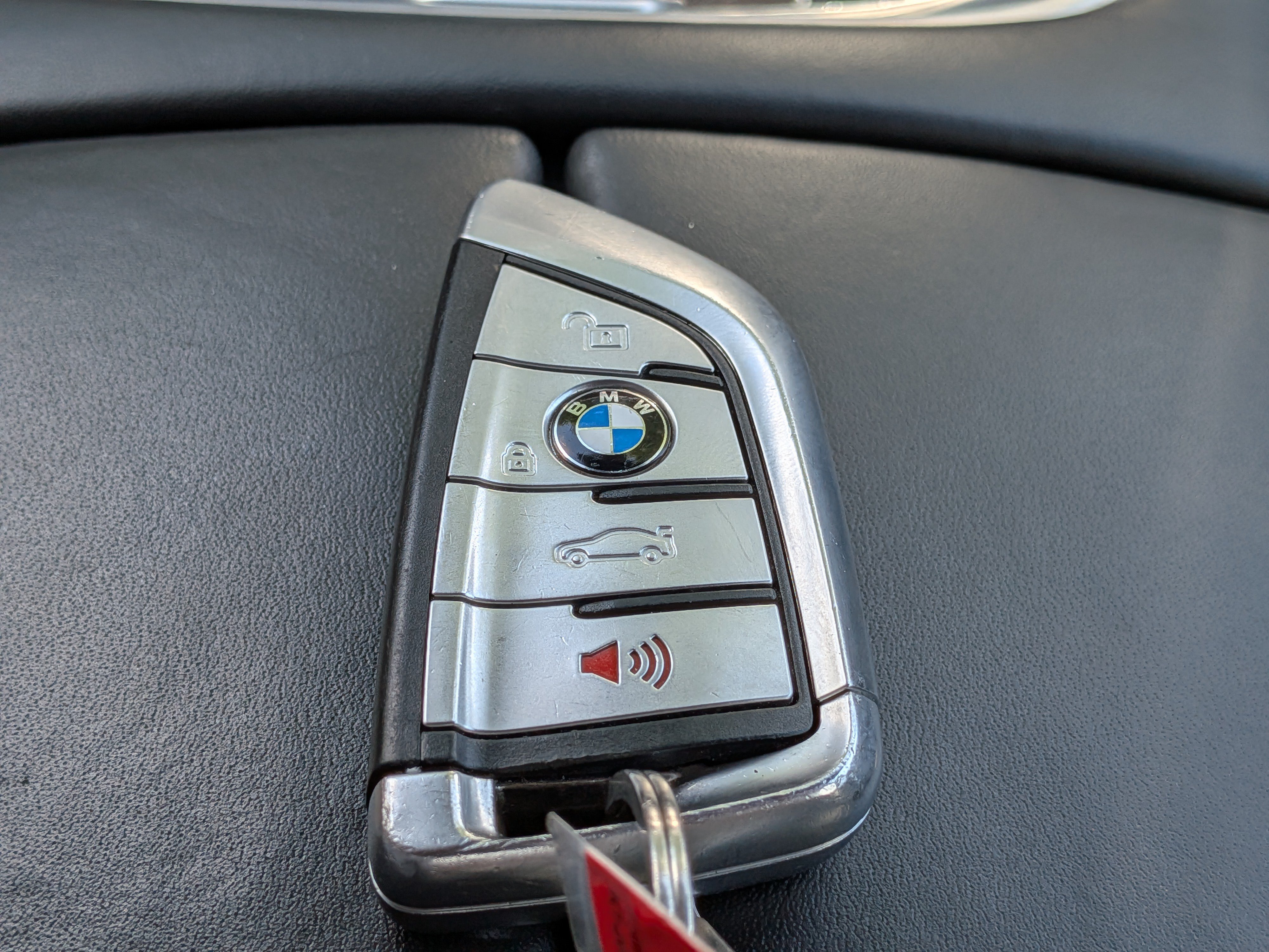 Used 2022 BMW 740i w/ M Sport Package RWD image 37