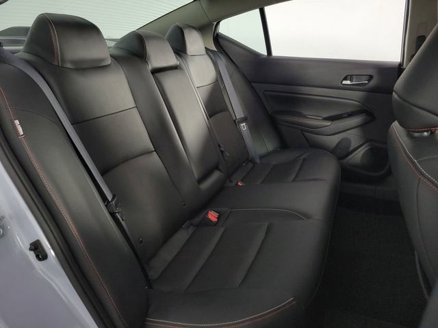 Used 2024 Nissan Altima 2.5 SR w/ SR Premium Package FWD image 17