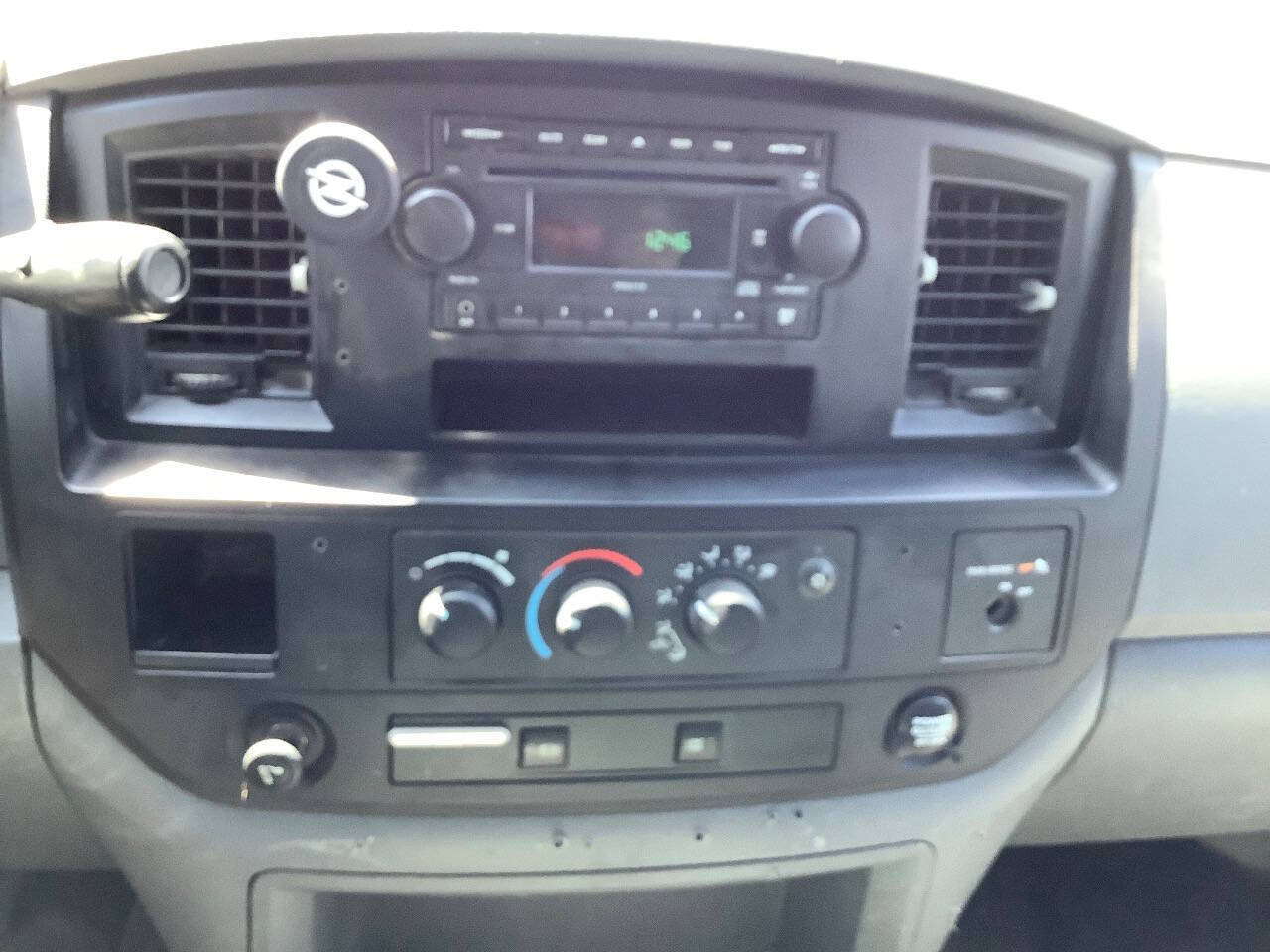Used 2008 Dodge Ram 2500 Truck ST w/ Popular Equipment Group AWD/4WD image 39