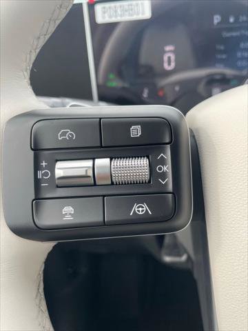 Used 2025 Hyundai Santa Fe SEL image 19