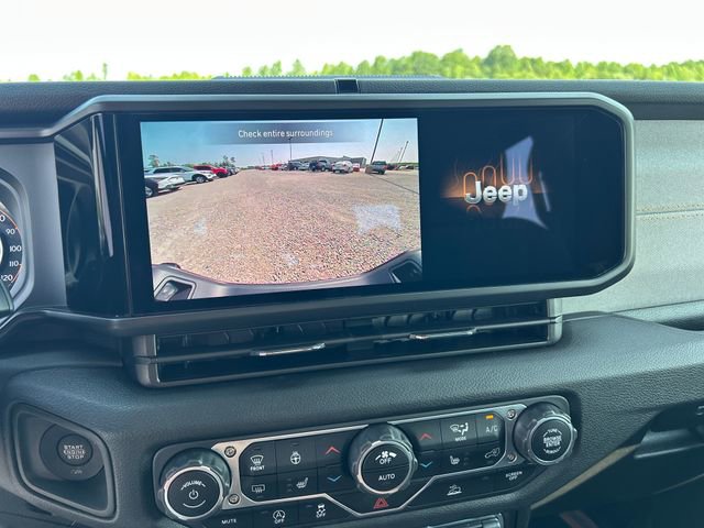 New 2025 Jeep Gladiator Sport image 29