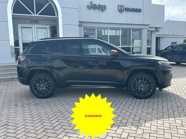 Used 2023 Jeep Compass Limited w/ Elite Group for (Red) Edition AWD/4WD image 5