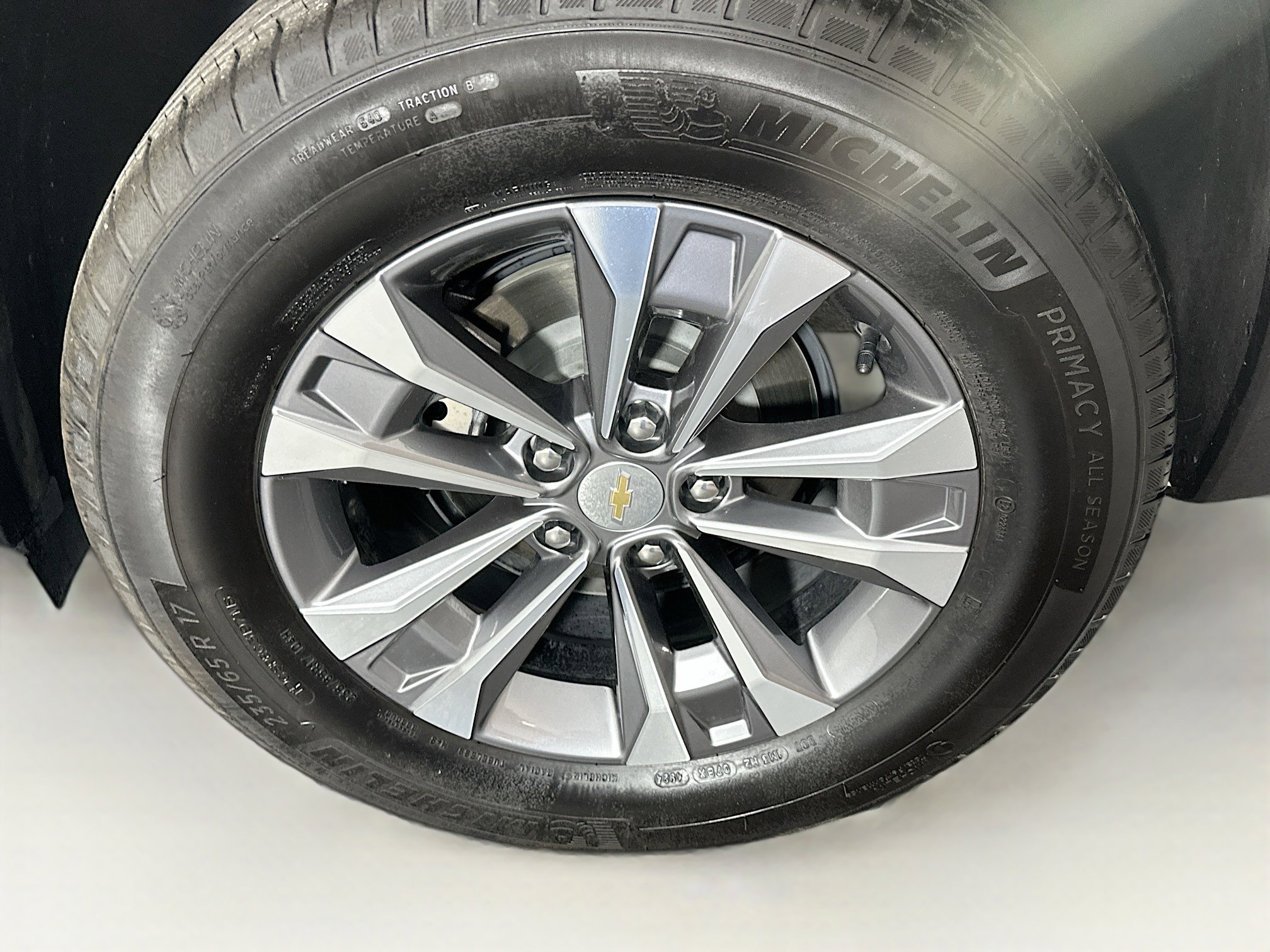 Used 2025 Chevrolet Equinox LT AWD/4WD image 11