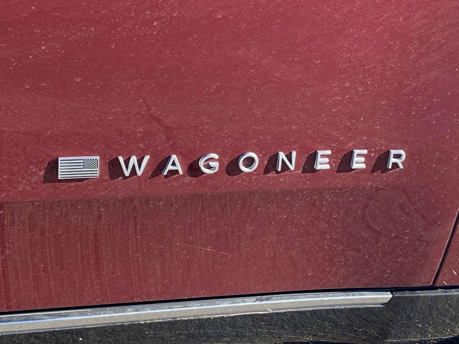 Used 2025 Jeep Wagoneer Series III w/ Premium Group I AWD/4WD image 12