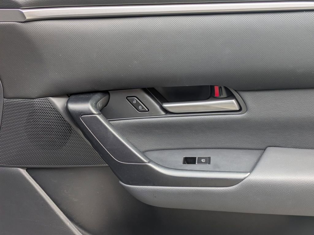 Used 2025 MAZDA CX-50 AWD 2.5 S w/ Premium Package image 31