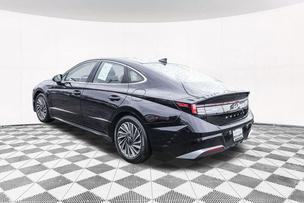 Used 2025 Hyundai Sonata SEL FWD image 8
